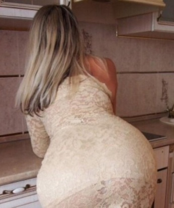 Я живу в Москве - городе с множеством возможностей и я хочу подарить тебе самые незабываемые моменты в этом прекрасном городе.
🌟 Мои услуги настолько разнообразны, что ты точно найдешь для себя то, что захочешь. Я создам атмосферу и стану для тебя проводником в мир наслаждения и расслабления. Экспериментировать и испытывать неизведанные удовольствия - моя страсть. 💥
💋 Я обладаю не только красивым внешним видом, но и неповторимым мастерством. Я могу стать твоей нежной и сладкой леди или строптивой и страстной игривой кошечкой - выбирай только ты. Все твои секретные желания и фантазии будут исполнены со мной.
🔥 Улизывающая конфиденциальность и безопасность - моя представительская карта. Ты можешь быть спокоен, все будет между нами. Мои отзывы и фото говорят сами за себя: я - настоящая находка для истинных ценителей качественных услуг. А с тобой, мой красавчик, я готова поделиться только лучшим!
💓 Я буду рада встрече с тобой и сделаю все возможное, чтобы наше свидание запомнилось надолго. Доверься мне и обрети настоящую страсть и удовлетворение. Все мысли только о нас - воплощение фантазий и искушений ждет нас. Живу в Москве и готова создать с тобой самые яркие воспоминания! 💫🌙 9969, 39 лет